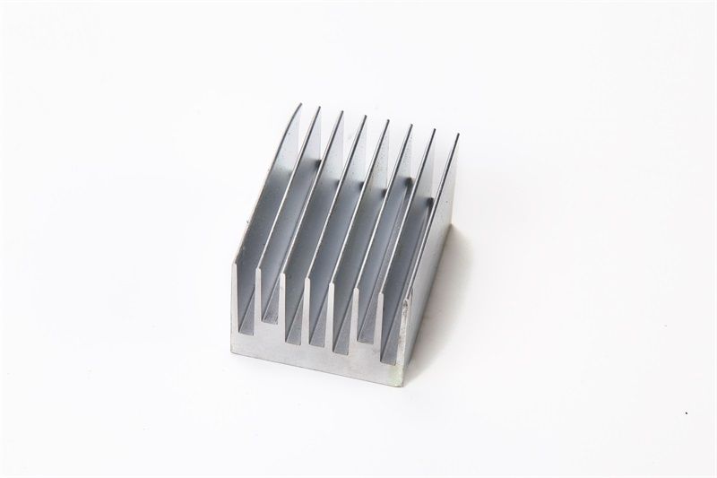 Aluminum extrusion heat sinks