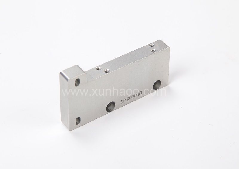 CNC milling aluminum parts